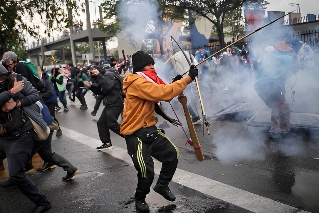 Protesters attack the U.S. Embassy in Bogotá during violent clashes with police.